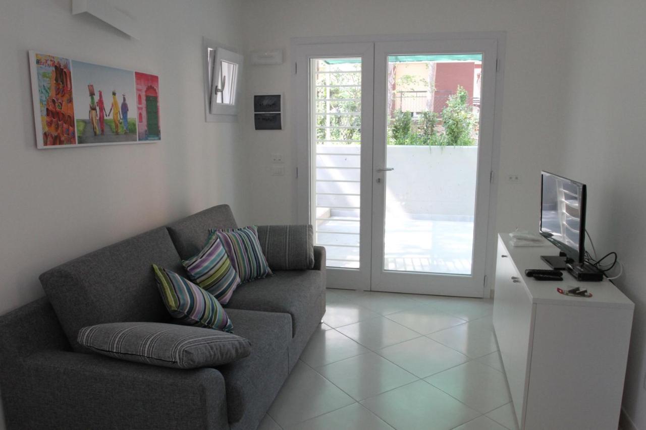 Ba - Carla Apartments - Modern Apartments - Λινιάνο Σαμπιαντόρο Εξωτερικό φωτογραφία